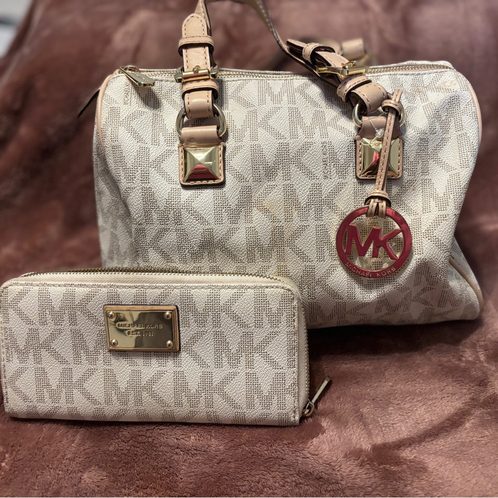 Michael kors bag and wallet